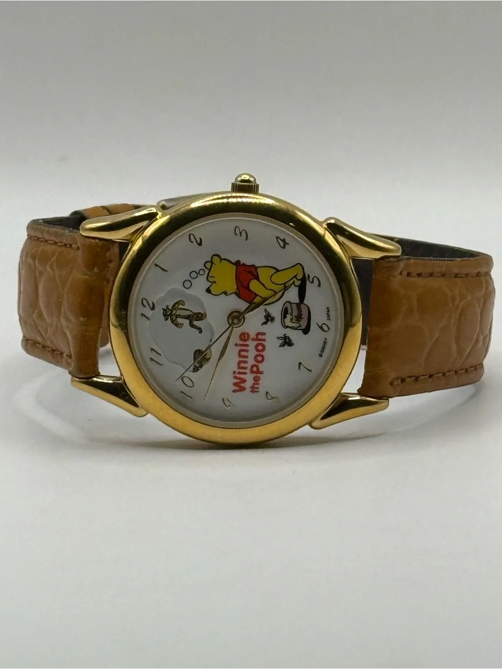 RARE Winnie & Honeypot Disney World Watch | Winnie Daydreaming